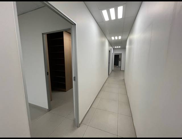 216M² OFFICE TO LET IN ROSEBANK